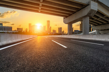 标致4008国VI落地需要多少钱？